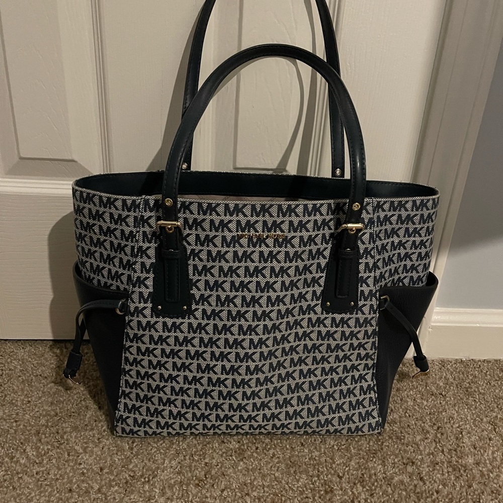Michael Kors Tote